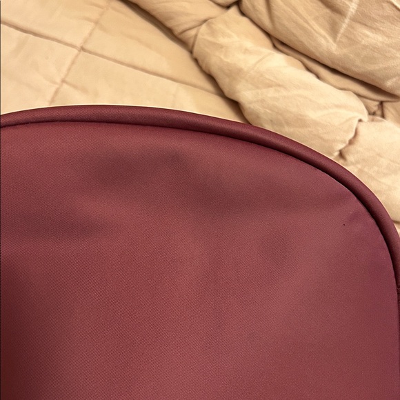 Lo & Sons Nouvelle Crossbody Bag - Cabernet - Picture 5 of 8